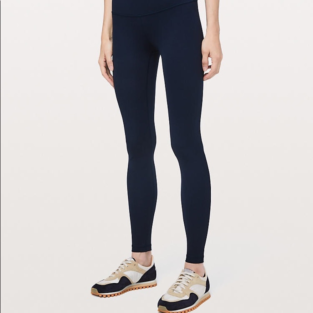 Lululemon Navy Wunder Under Leggings